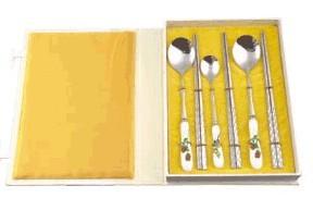 供應(yīng)北京訂做套裝餐具廚具禮品