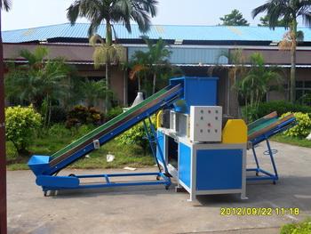 供應(yīng)雙軸破碎機(jī)/廣東大型塑膠破碎機(jī)配件