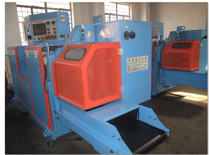 供應(yīng)硅膠成型機(jī)