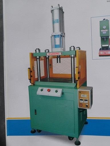 氣壓增壓機(jī)