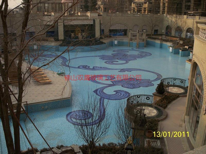 供應(yīng)成都泳池拼圖，專業(yè)供應(yīng)成都地區(qū)房地產(chǎn)泳池池底裝飾用的各種馬賽克。