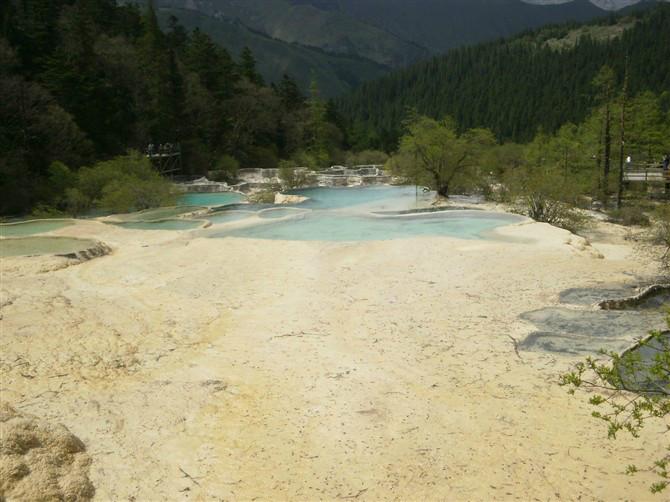 供應(yīng)九寨溝包車咨詢電話