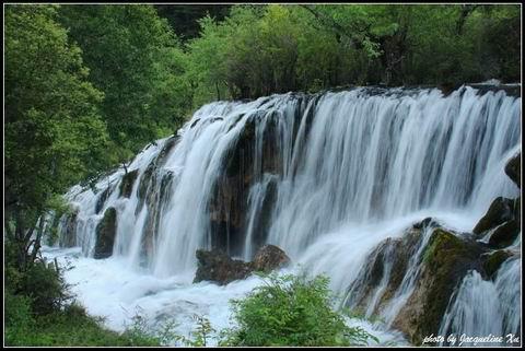供應(yīng)黃龍的五彩池/黃龍機(jī)場(chǎng)包車