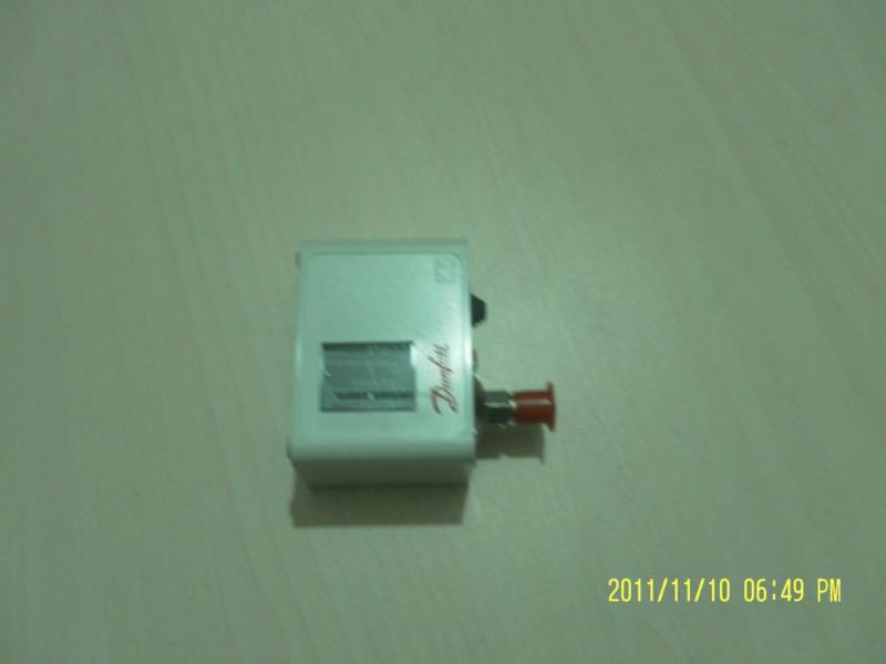 供應(yīng)丹弗斯壓力開關(guān)KP35，KP36