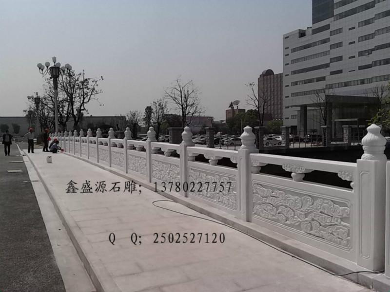 供應(yīng)成都漢白玉欄桿