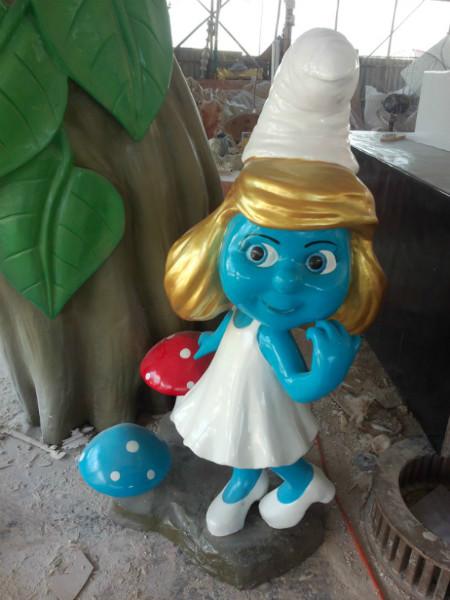 供應(yīng)玻璃鋼卡通雕塑