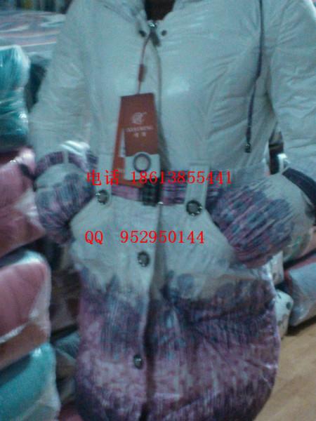 真正一手庫存尾貨服裝北京*男女裝四季服裝批發(fā)庫存整款韓版女款打底