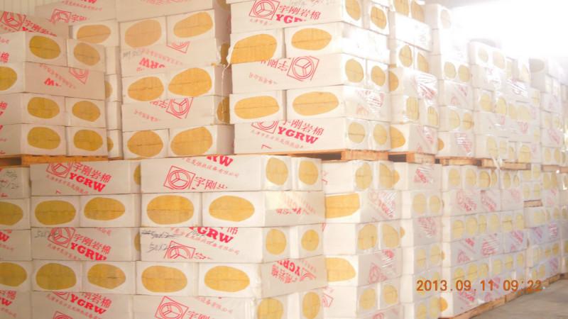 供應(yīng)天津廠家供應(yīng)廊坊豎絲巖棉