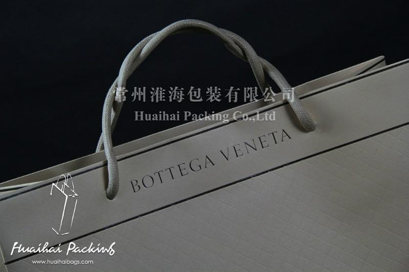供應(yīng)Bottega Veneta服裝紙袋_BV服裝購物袋_*品包袋