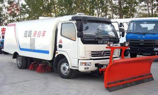掃地車(chē)廠家，鏟雪清掃車(chē)，東風(fēng)多利卡多功能掃地灑水車(chē)