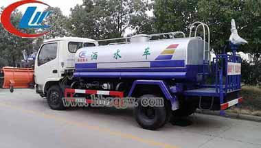 供應(yīng)鏟雪帶灑水車(chē)，一車(chē)多用廠(chǎng)家直銷(xiāo)