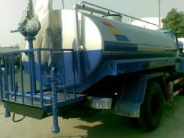 供應(yīng)10方灑水車(chē)，城市,鄉(xiāng)村道路清掃*灑水車(chē)一律出廠(chǎng)價(jià)格