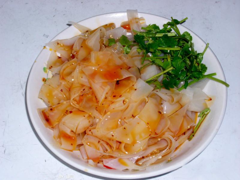 棗莊涼皮辣椒油技術(shù)培訓(xùn) 棗莊涼皮培訓(xùn)學(xué)校 棗莊涼皮技術(shù)加盟