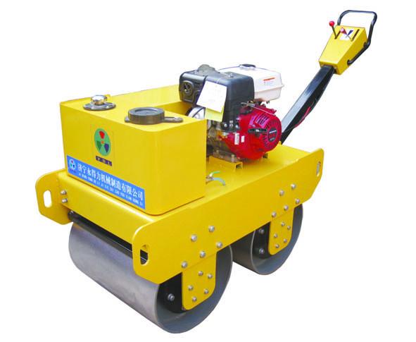 高配置手扶雙輪壓路機(jī)振動壓路機(jī)圖片
