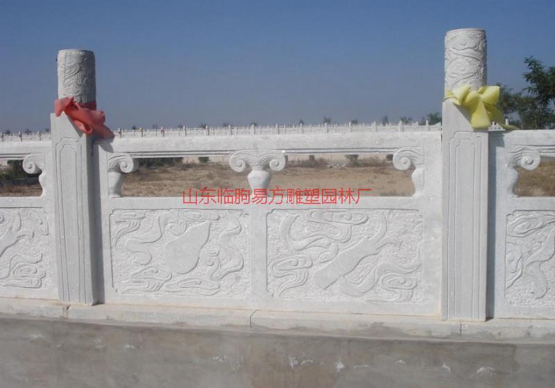 供應(yīng)欄板大王專業(yè)雕刻廠/專業(yè)欄板雕塑雕刻廠