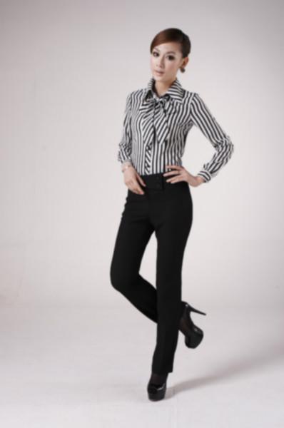 供應(yīng)女士職業(yè)襯衣廠家直銷