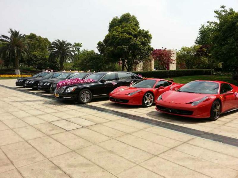 特價(jià)租敞篷法拉利自駕游，特價(jià)跑車租賃敞篷法拉利拍攝廣告