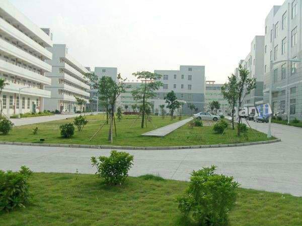 供應深圳公明三樓廠房3000平帶裝出租