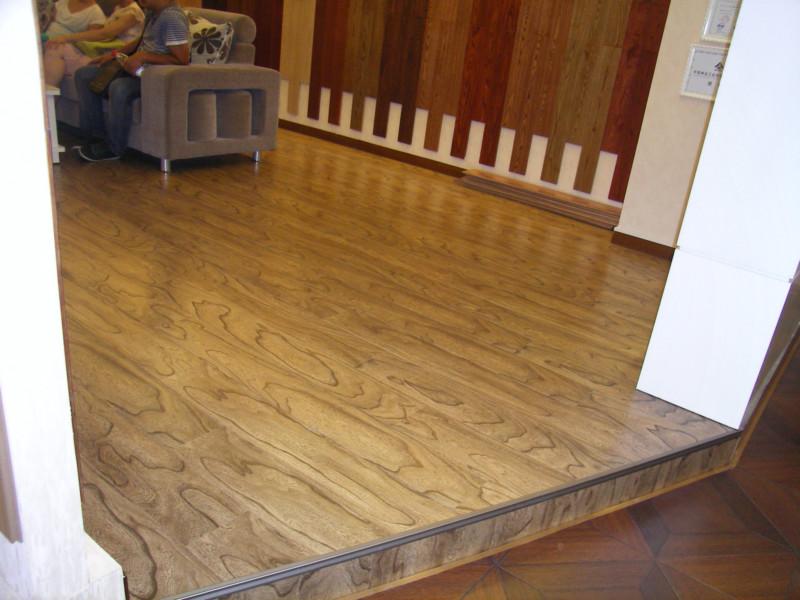 供應(yīng)多層實(shí)木地板