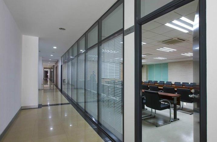 供應(yīng)84款單玻高隔斷墻