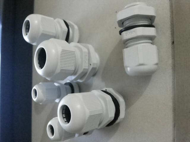 供應(yīng)PG42防水接頭尼龍防水接頭