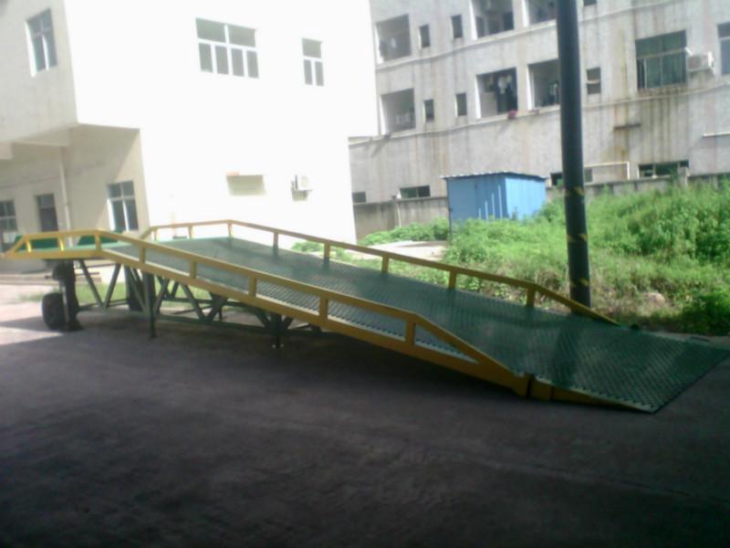 供應(yīng)廣州白云優(yōu)質(zhì)叉車移動裝卸平臺廠