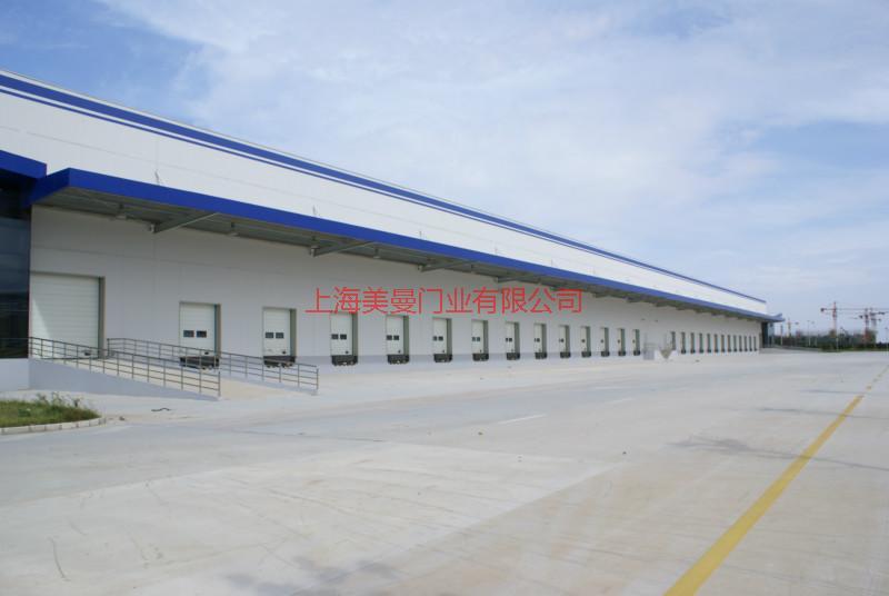 供應(yīng)無(wú)錫工業(yè)滑升門制造商，無(wú)錫工業(yè)滑升門電話，無(wú)錫工業(yè)滑升門售后服務(wù)