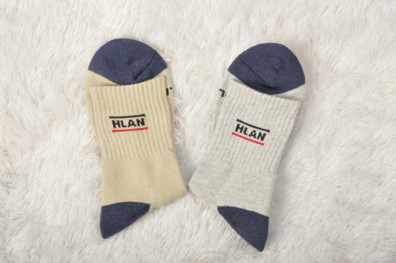 深海藍(lán)晶時(shí)尚運(yùn)動(dòng)襪圖片