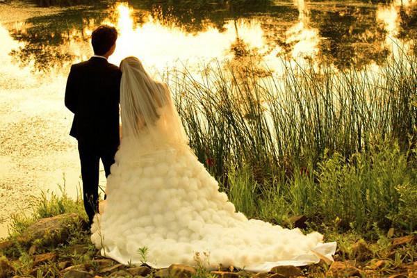 供應(yīng)什么樣的臉型可以拍出最美的婚紗照