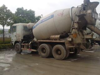 五十鈴混凝土車圖片