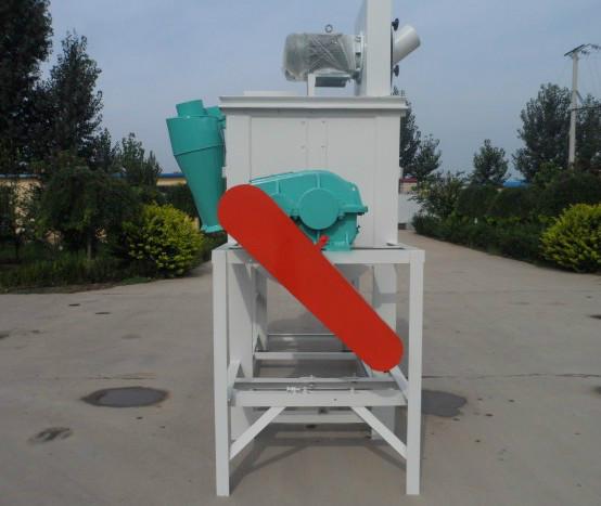 供應(yīng)臥式飼料攪拌機(jī)組飼料機(jī)械廠家