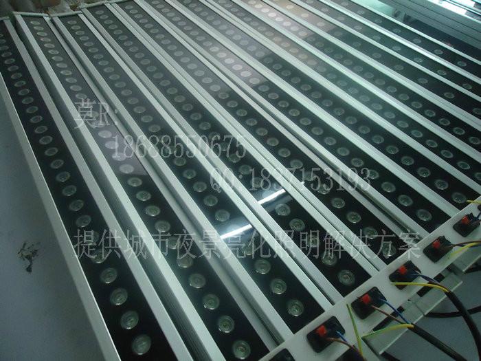 供應(yīng)山東煙臺(tái)50公分12W半圓形LED洗墻燈