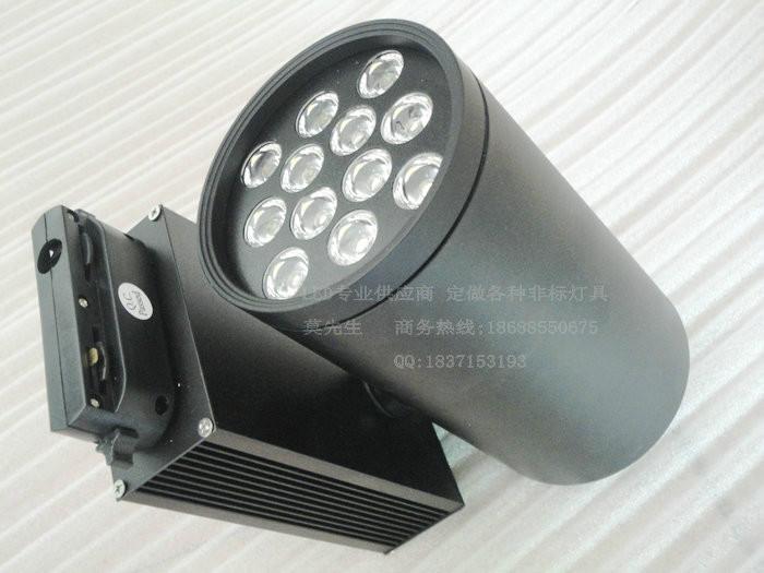 供應(yīng)LED12W高亮服裝店照明射燈丨LED導(dǎo)軌射燈
