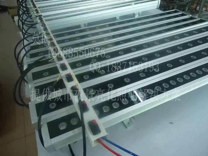 山東30W大功率LED洗墻燈圖片