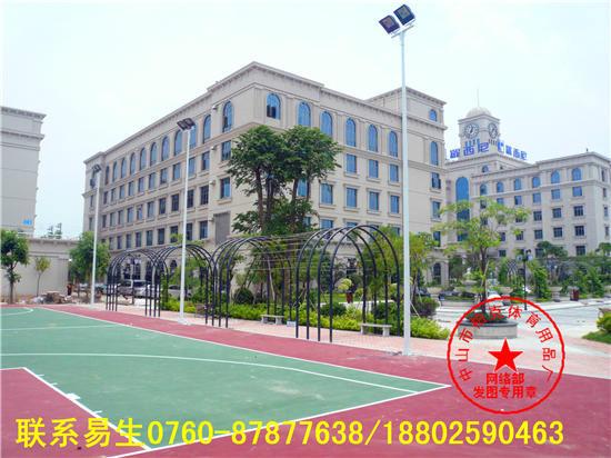 鍍鋅燈桿圖片