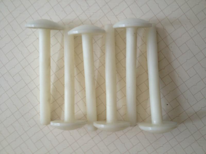 蘑菇頭螺絲圖片