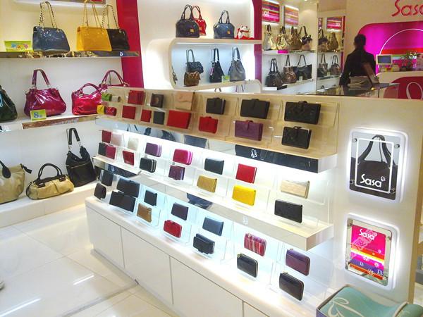 深圳市商場(chǎng)高檔貨架展柜制作圖片