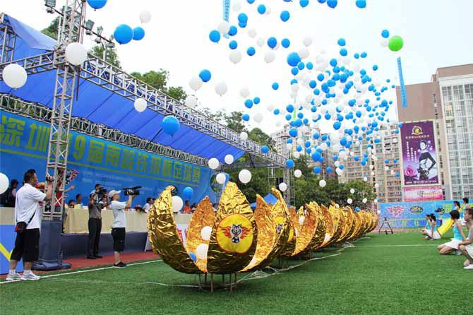 供應(yīng)撫順慶典蓮花金球，開合條幅金球，懸掛電子金球