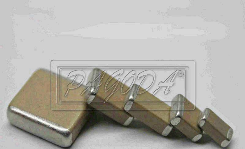 供應(yīng)陶瓷電容，三星電容，電容補(bǔ)償