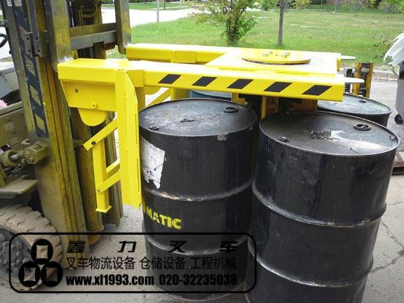 供應(yīng)L4F叉車夾具、*夾具、輕型夾具、四夾具油桶車、升降夾具油桶車