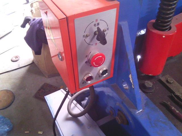 供應(yīng)瑞安Q11系列31300機(jī)械剪板機(jī)