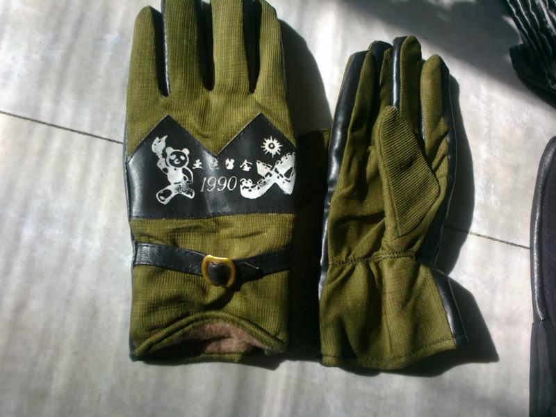 供應(yīng) 老式手套.亞運(yùn)留念1990