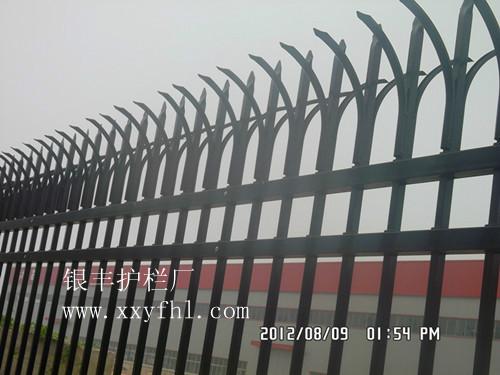河南鐵藝金屬護(hù)欄新鄉(xiāng)金屬護(hù)欄金屬護(hù)欄廠