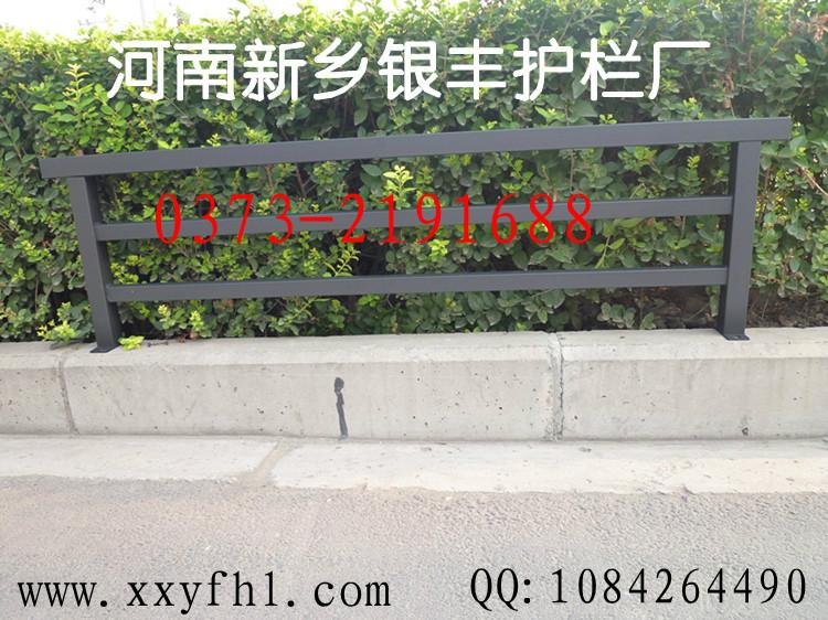 供應(yīng)河南廠家供應(yīng)小區(qū)*空調(diào)防護(hù)欄