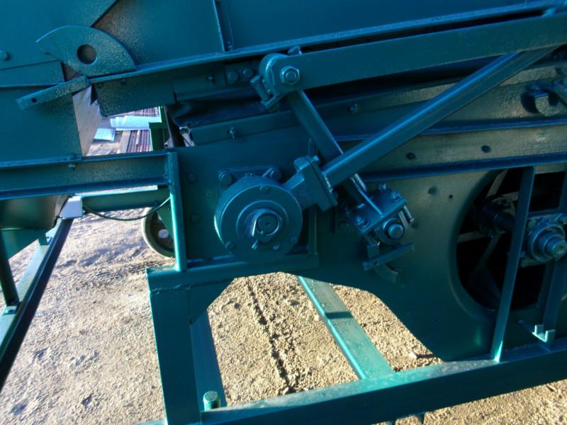 供應(yīng)雙比重花生清選機(jī)