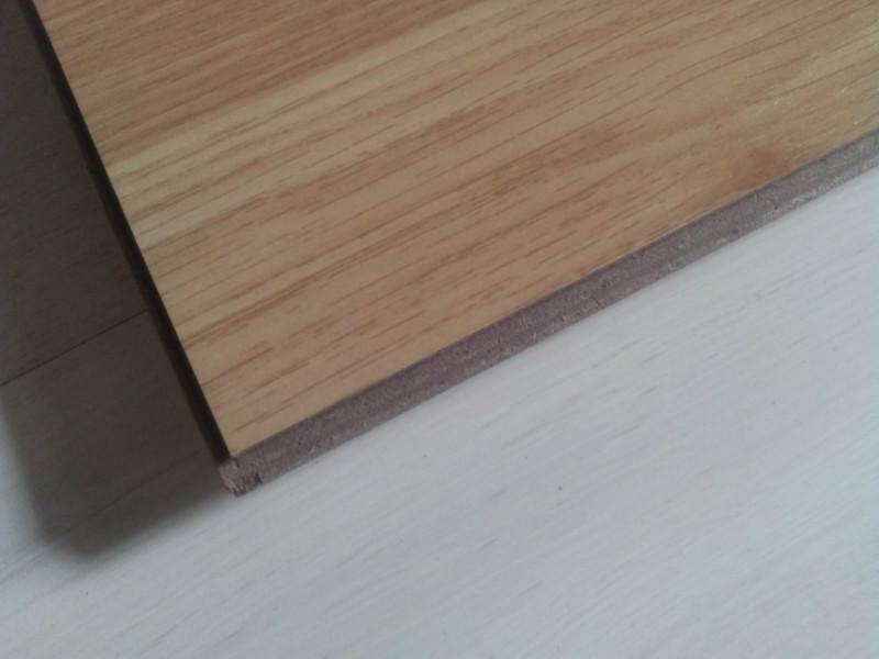 地板強化復合地板生產(chǎn)廠家直銷8mm工程地板