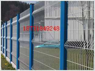 河南鐵路隔離柵銷售價(jià)格圖片/河南鐵路隔離柵銷售價(jià)格樣板圖 (3)