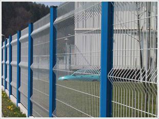 陜西護欄網(wǎng)/漢中隔離柵/安康鐵路隔離柵/商洛高速護欄網(wǎng)