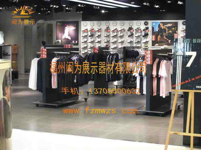 福服装展示柜设计图片