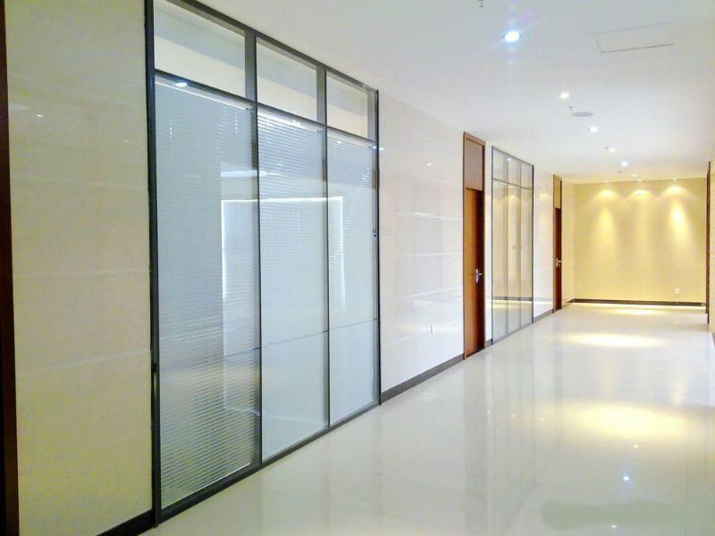 武漢加工辦公隔斷圖片